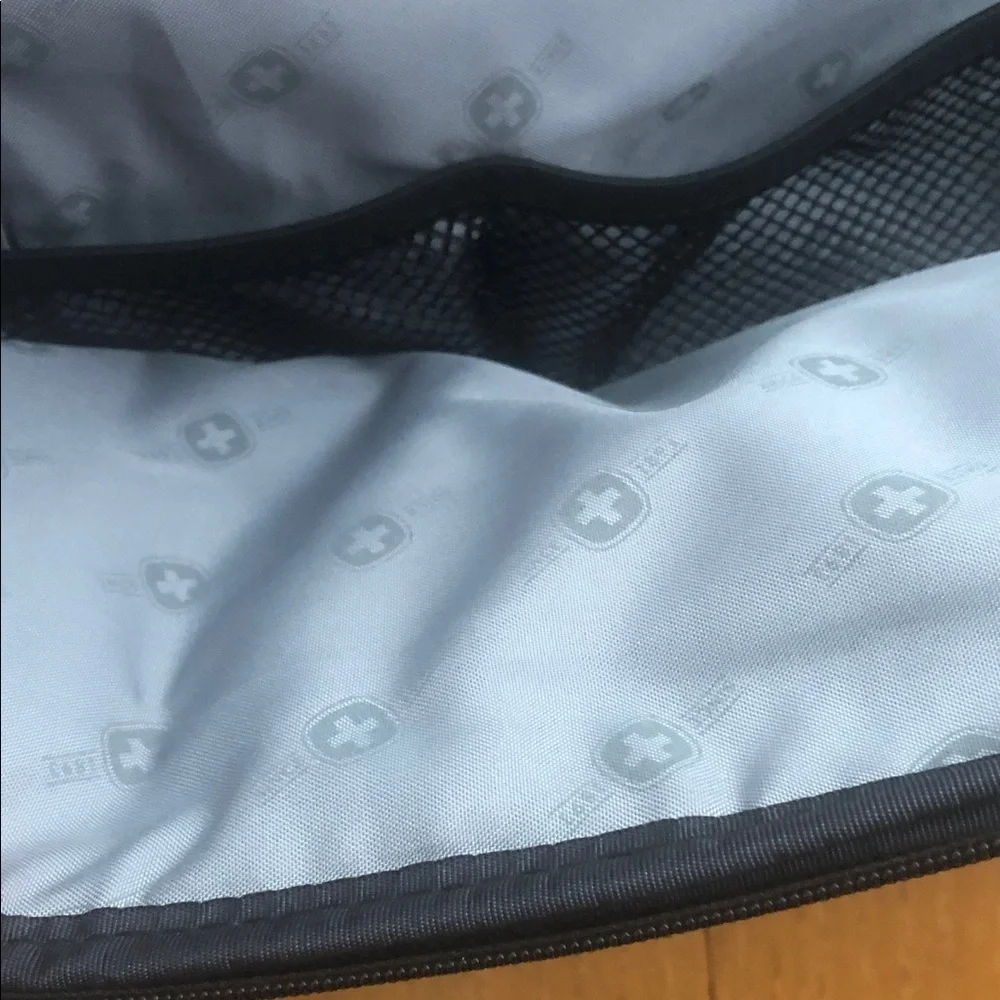 Swiss Army Black Laptop Messenger Bag  with strap